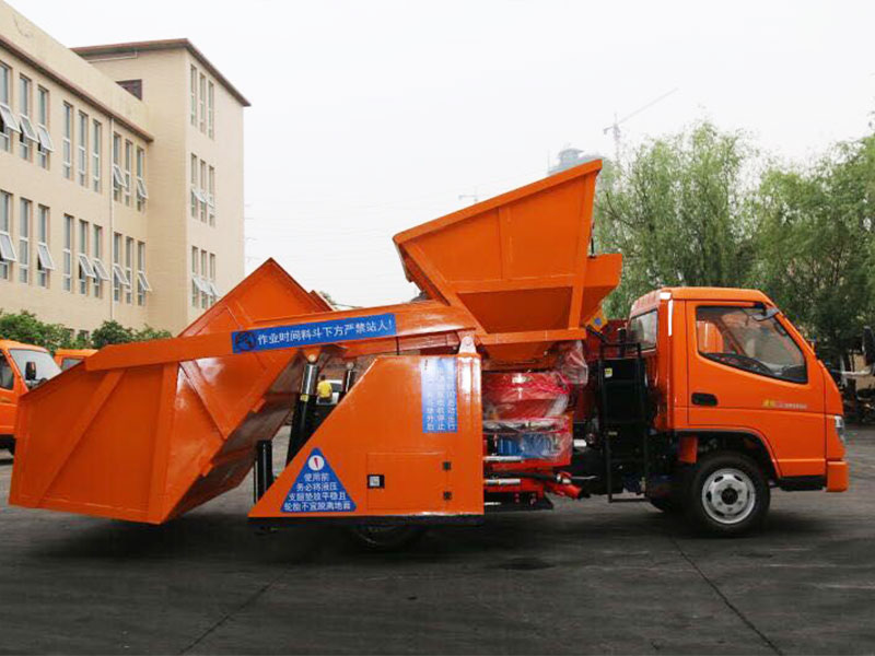 自動上料噴漿車